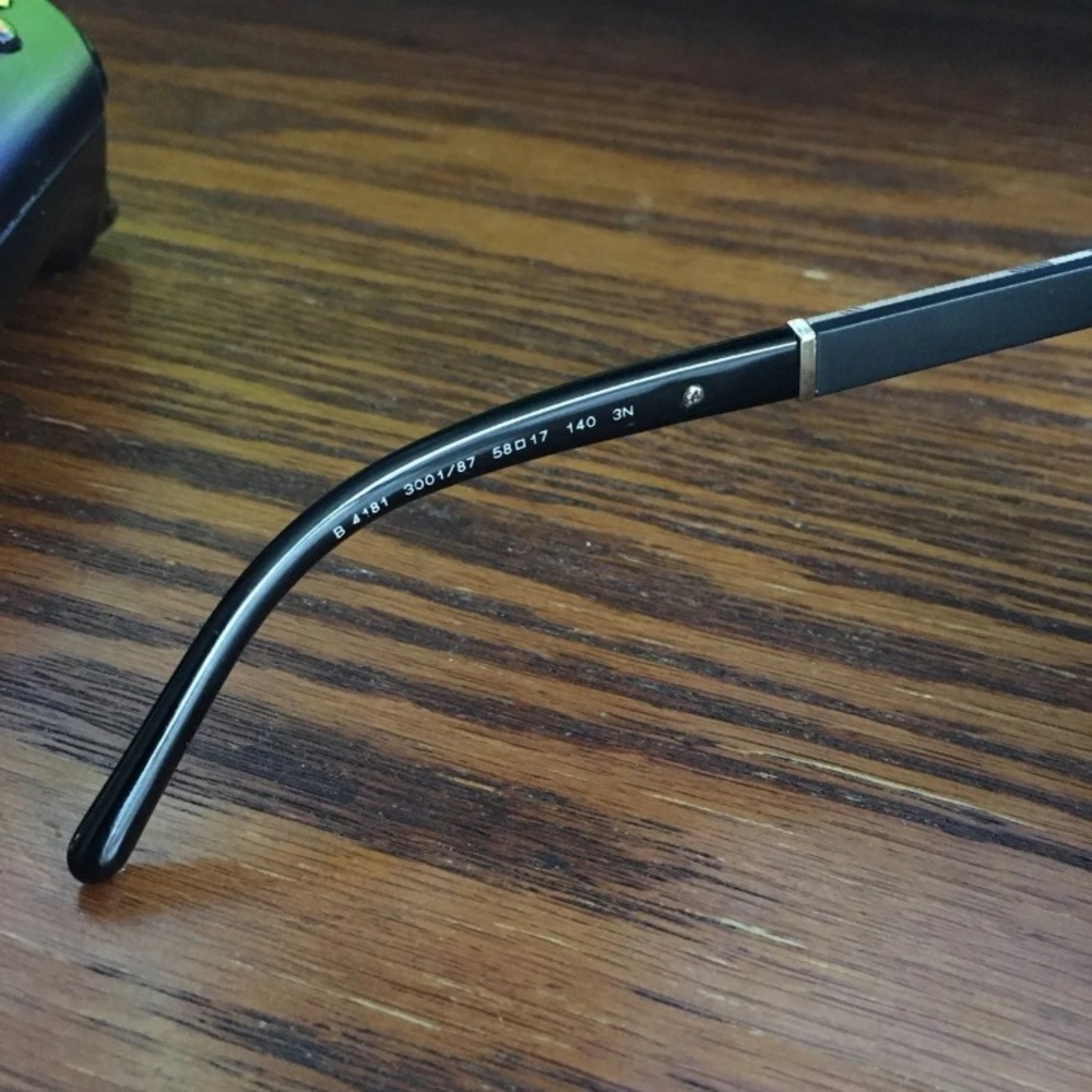 Men’s Burberry Sunglasses - Picture 7 of 9